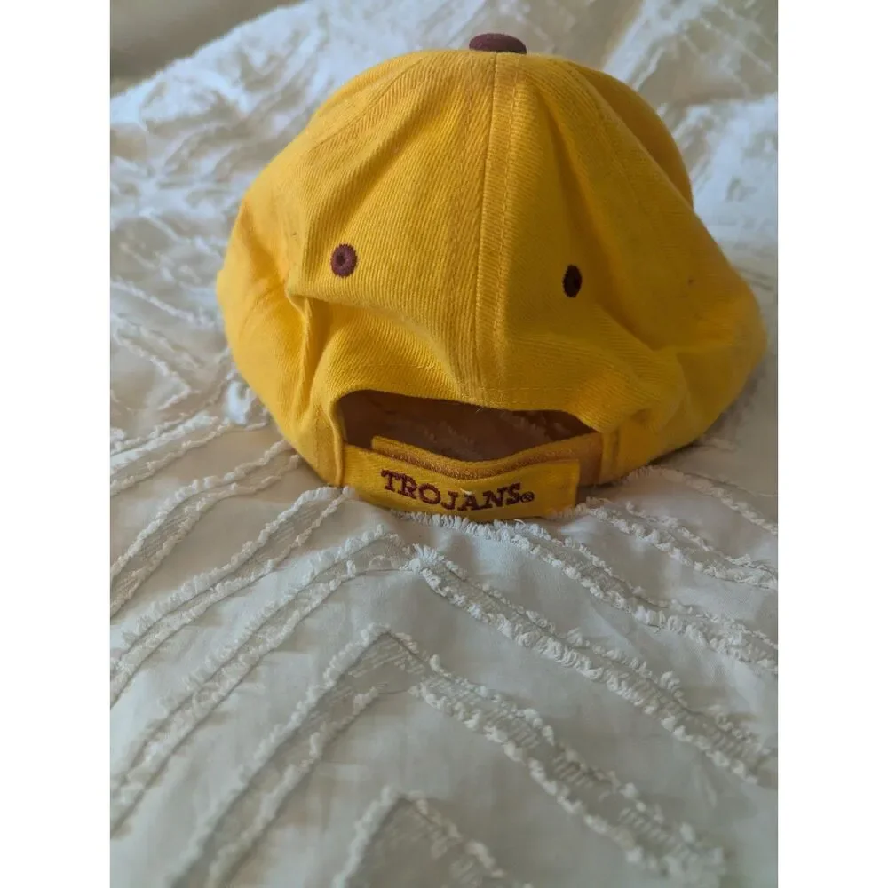 90's University of Southern California USC Trojan Hat Embroidered logo yellow